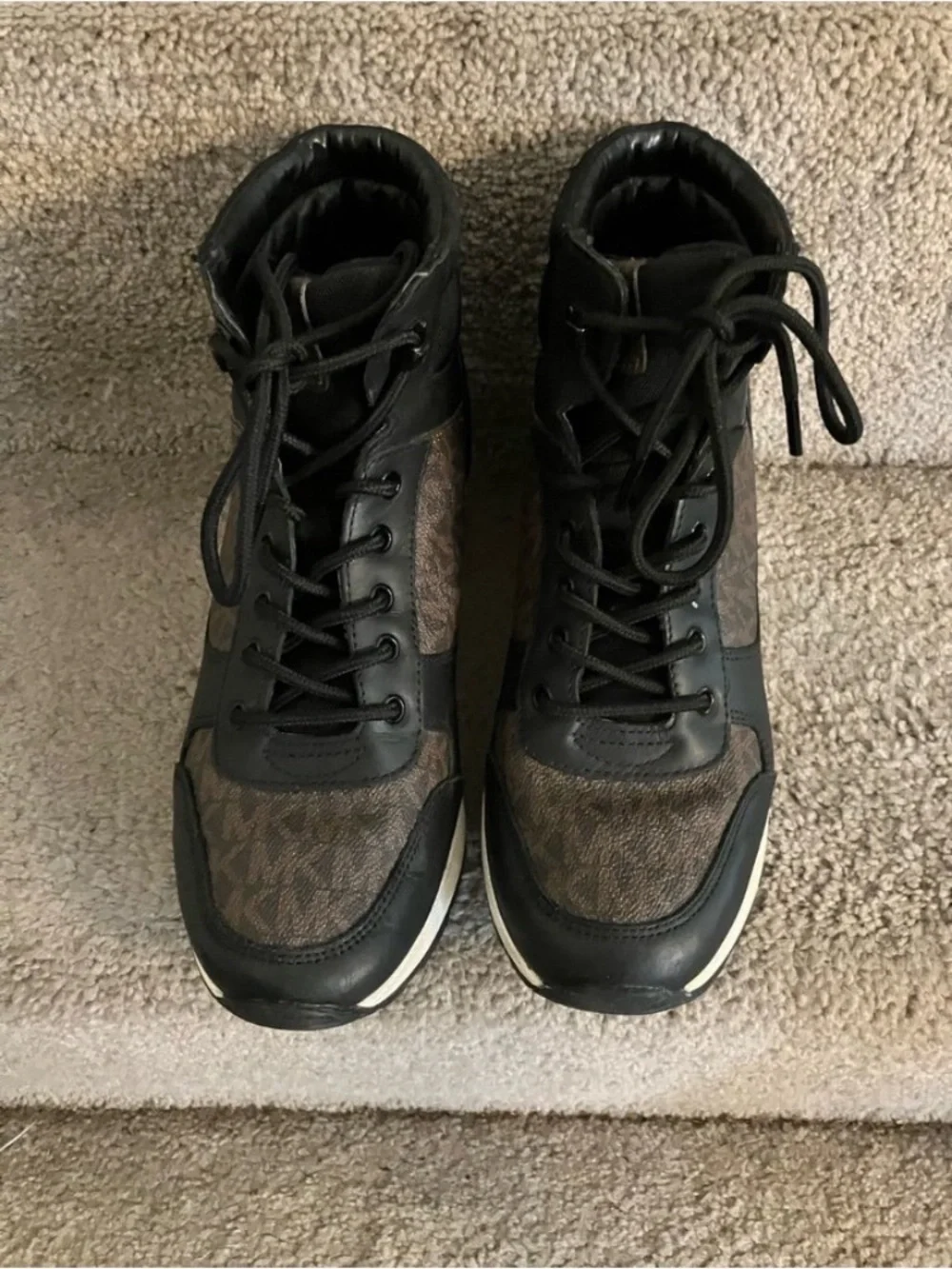 Michael Kors Black and Brown Platform Lace-Up Ankle Boots sz 8